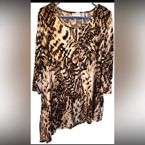 Susan Graver Asymmetrical Top Women's 1X Liquid Knit Animal Print TP-1925